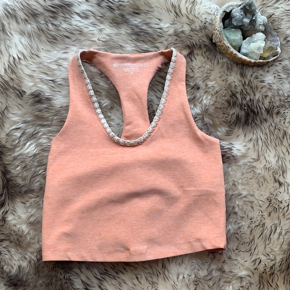 NEW beyond yoga crop top
